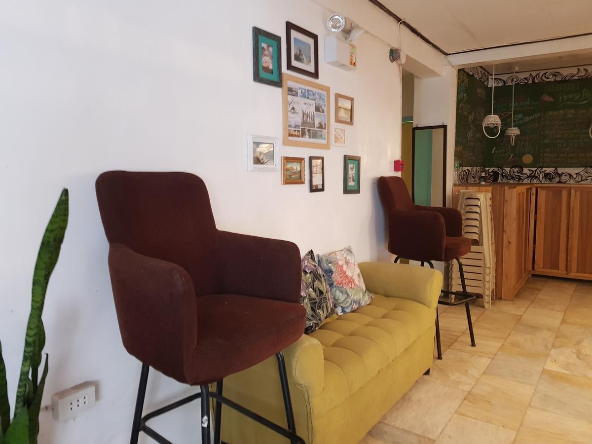 Hostel Go Surfari House Baler Exteriér fotografie