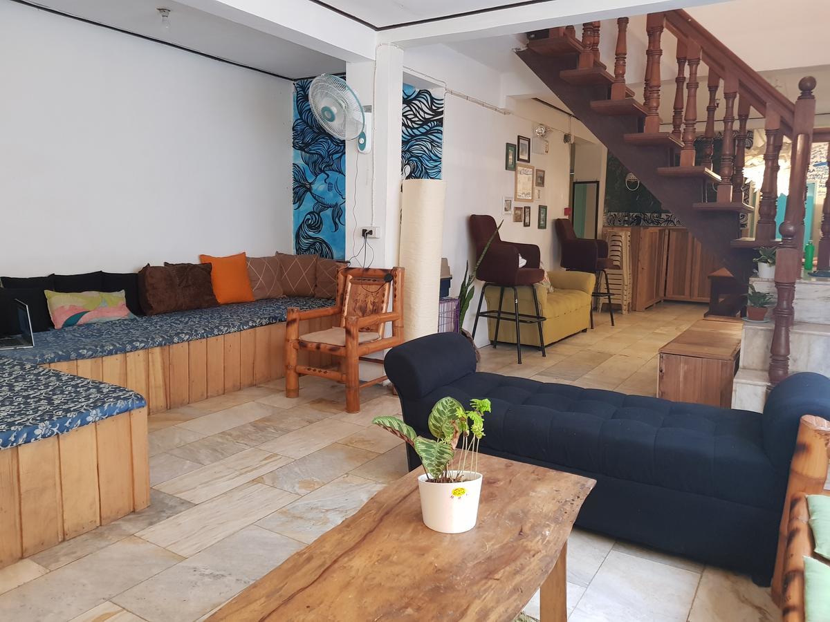 Hostel Go Surfari House Baler Exteriér fotografie